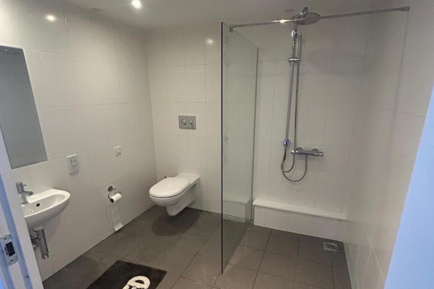 Center 1-bed Sleeps 2 With Views Apartment *